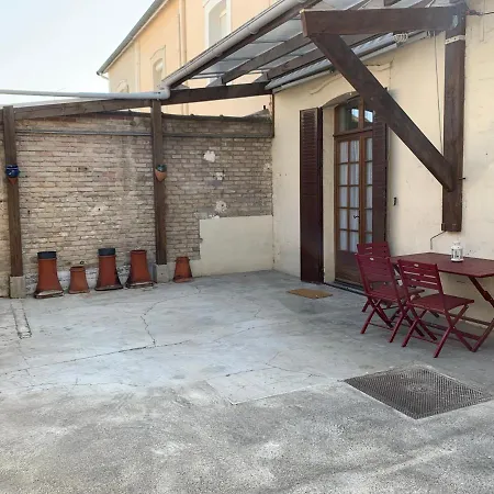 Le Petit Foncier Apartment Reims