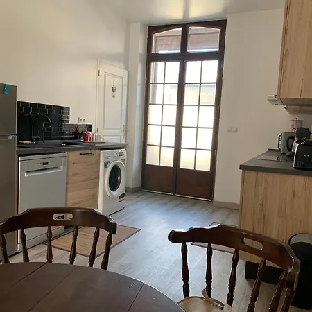 Le Petit Foncier Apartment